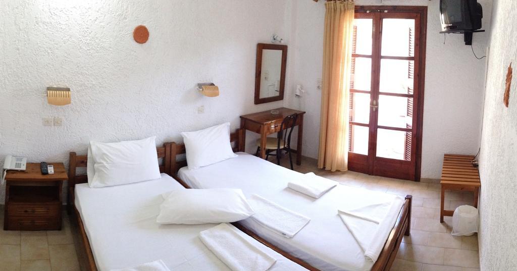 Οινόη Hotel Ágios Kírykos Δωμάτιο φωτογραφία